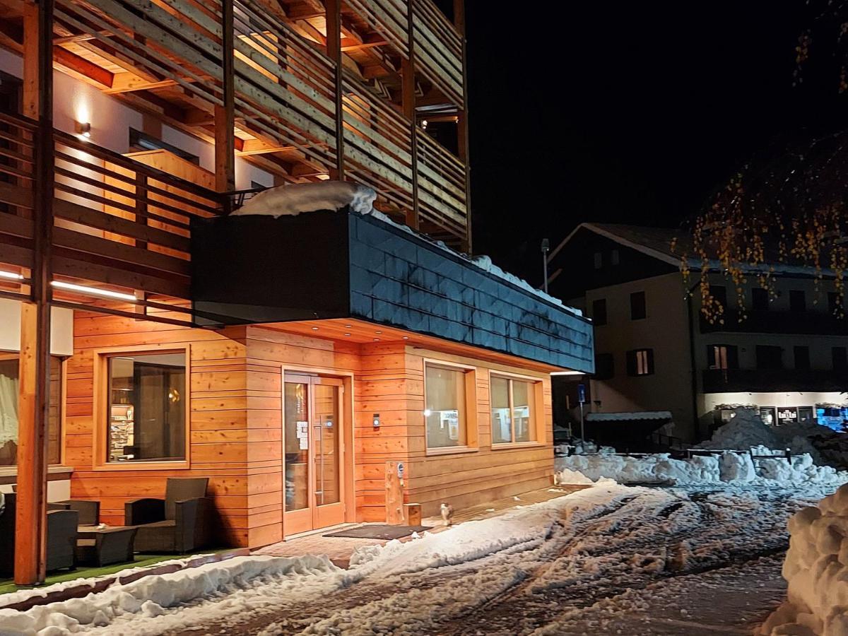 Edelweiss Alpine Nature Pinzolo Exterior foto