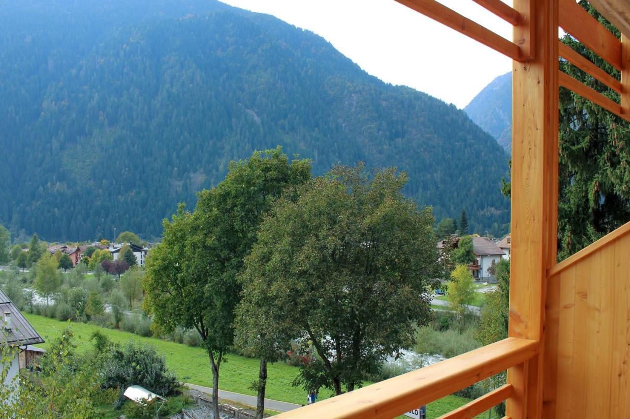 Edelweiss Alpine Nature Pinzolo Exterior foto